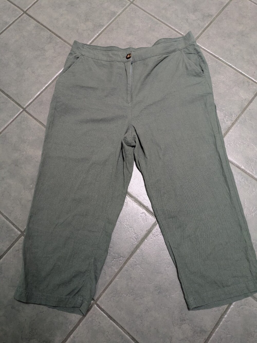 Northern Reflections Cropped Pants XL (Free with $50 Purchase)